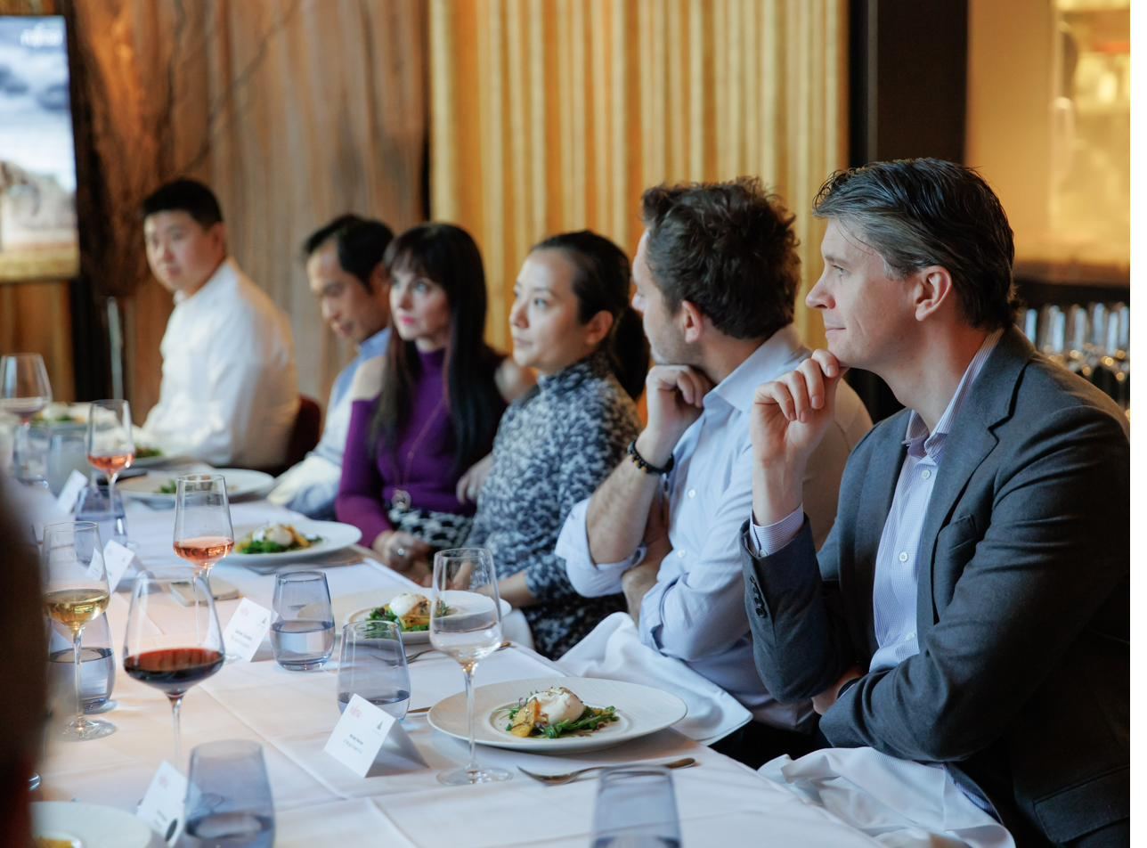 An Innovatus Media executive roundtable dinner in session